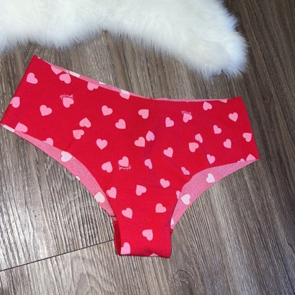 Pink heart cheekster